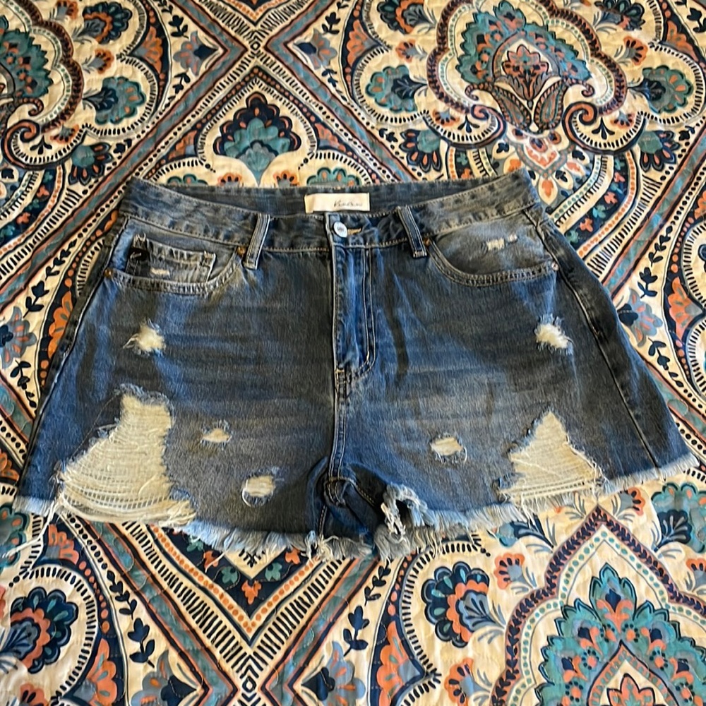 KanCan Mid-Rise Jean Shorts (NWOT) - Size 11/29